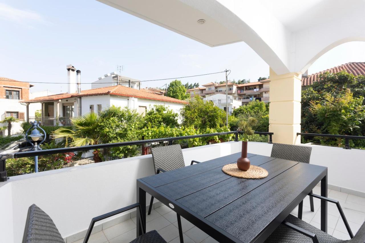 Olivia Apartments Pefkochori Exterior photo